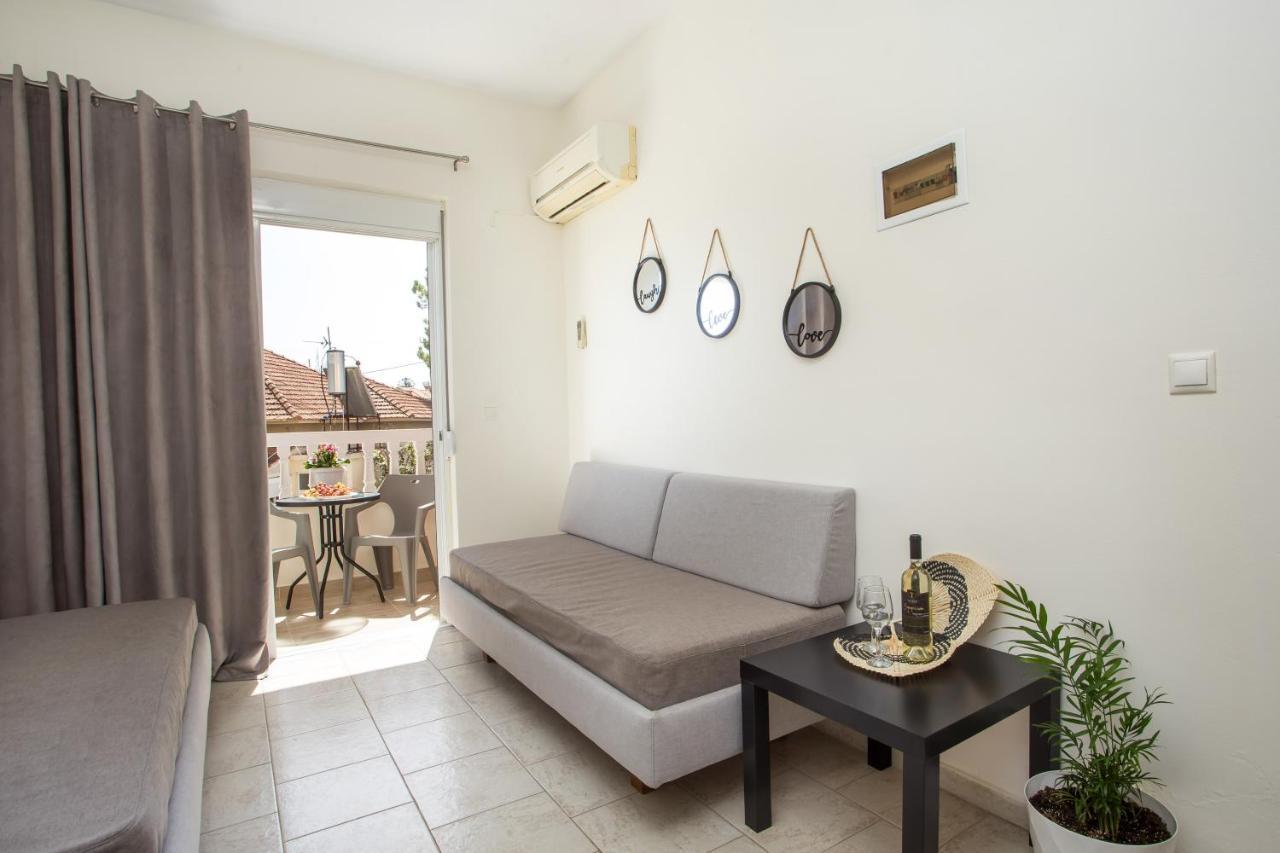 Economisa Apartments إياليسوس المظهر الخارجي الصورة